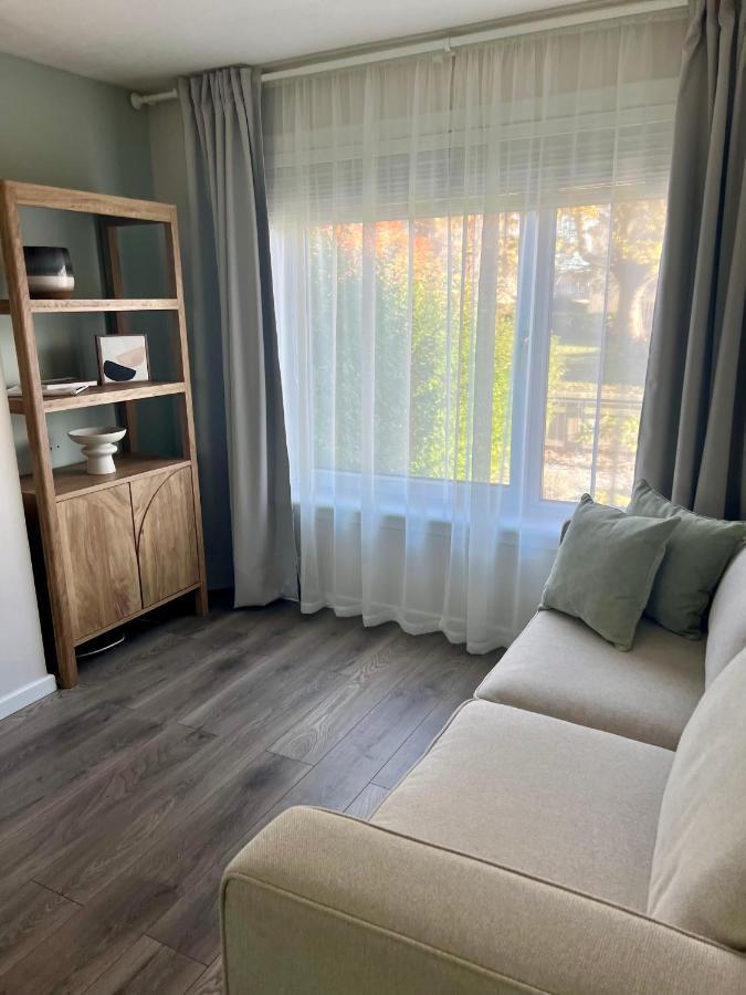 House With Garden And Parking 15 Min To City Center Единбург Екстериор снимка